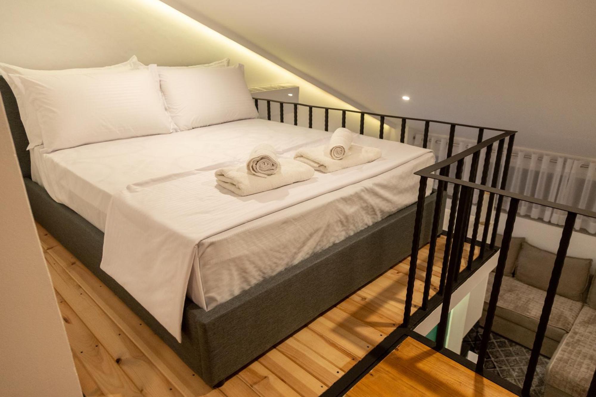 Cozy Loft-Blloku Downtown Tirana Exterior foto